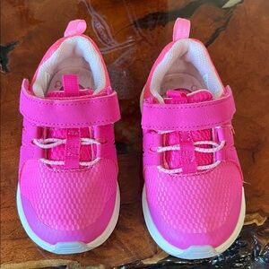 Munchkin by Stride Rite Pink Velcro size 9 Excellent Machine Wash Sneaker